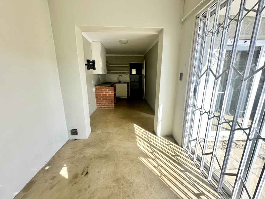 4 Bedroom Property for Sale in Miramar Eastern Cape